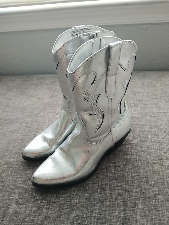 No Boundaries Shoes - •No Boundaries• Silver Metallic Western Heeled Boots